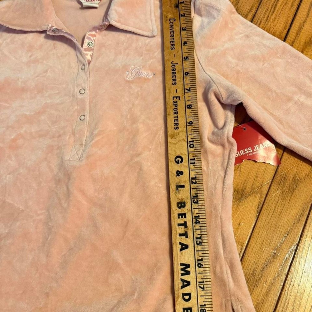 NWT Vintage Guess velour polo shirt with button up front and collar - Picture 5 of 7